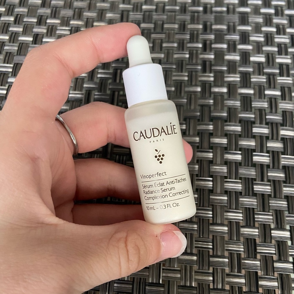 Caudalie vinoperfect radiance serum